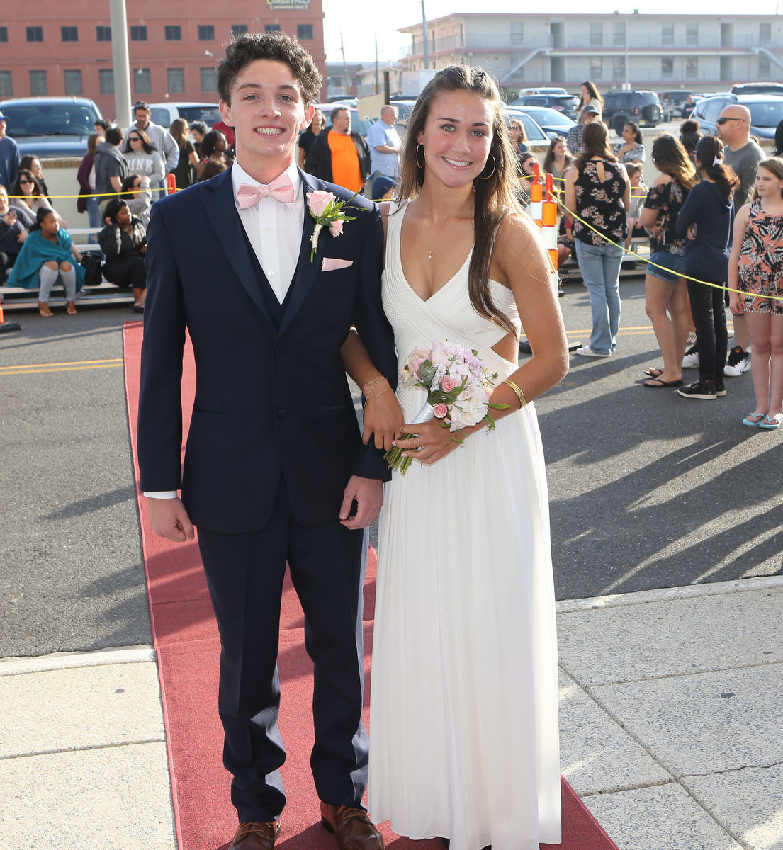051819_gal_middletwp100.JPG